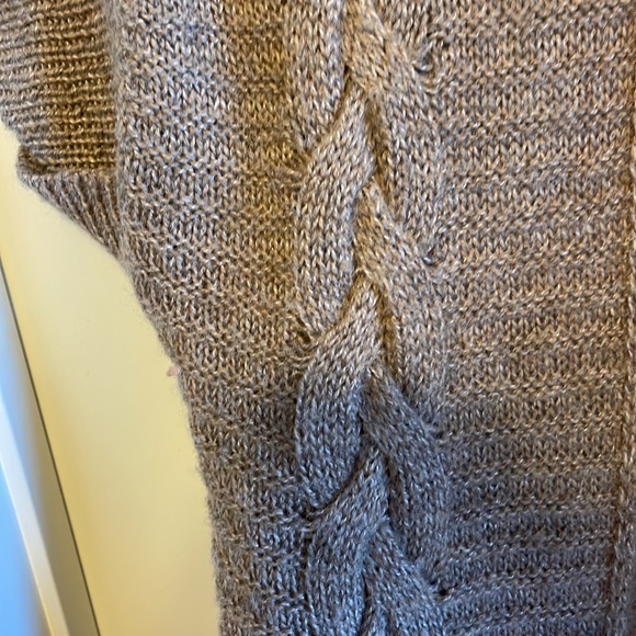 Front button sweater - Picture 4 of 4